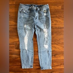 Judy Blue Relaxed Fit Jeans 15/32 Style JB8833 Distressed